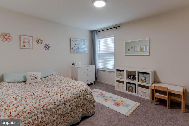 204 WHITETAIL CIR, Mill Hall, PA 17751