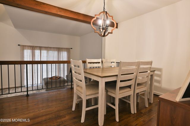 9 Barnes Lane 209, Toms River, NJ 08753
