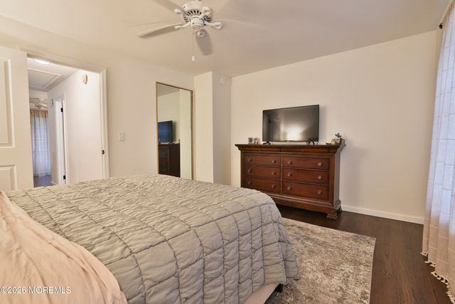 9 Barnes Lane 209, Toms River, NJ 08753