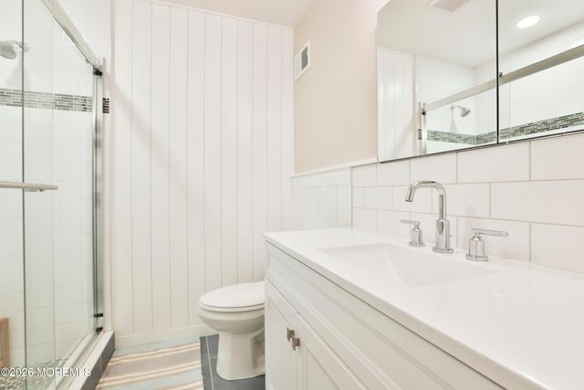 9 Barnes Lane 209, Toms River, NJ 08753