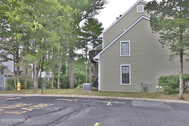 9 Barnes Lane 209, Toms River, NJ 08753