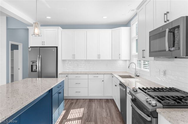 2166 NE River Road, Lake Milton, OH 44429