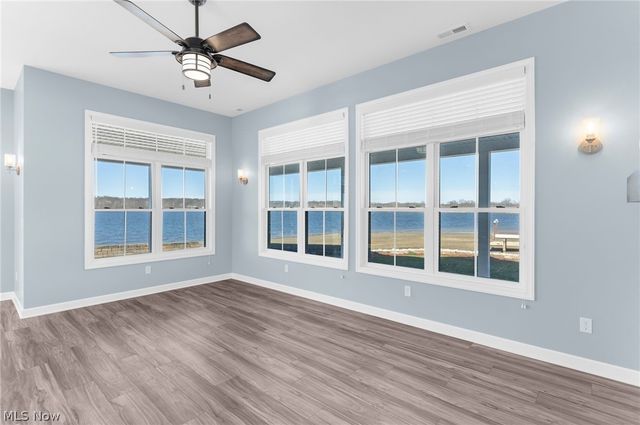 2166 NE River Road, Lake Milton, OH 44429