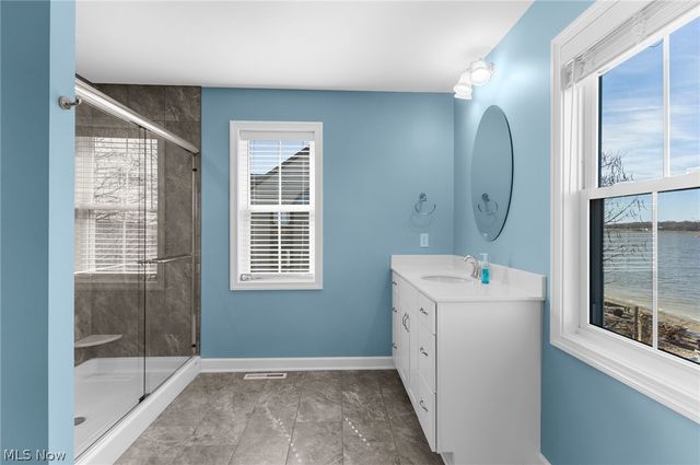 2166 NE River Road, Lake Milton, OH 44429