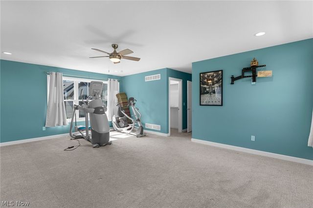 2166 NE River Road, Lake Milton, OH 44429