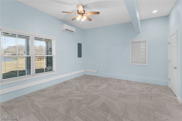 2166 NE River Road, Lake Milton, OH 44429