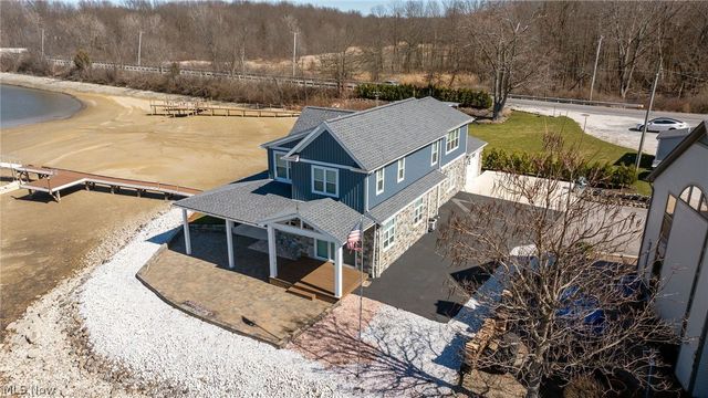 2166 NE River Road, Lake Milton, OH 44429