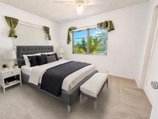 4717 NW 50th St, Tamarac, FL 33319