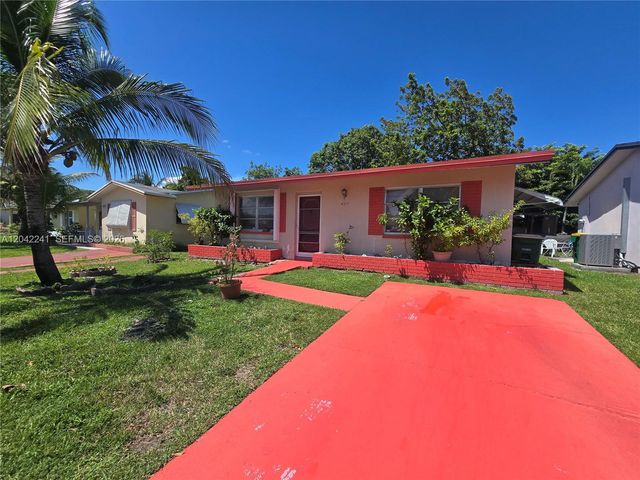 4717 NW 50th St, Tamarac, FL 33319