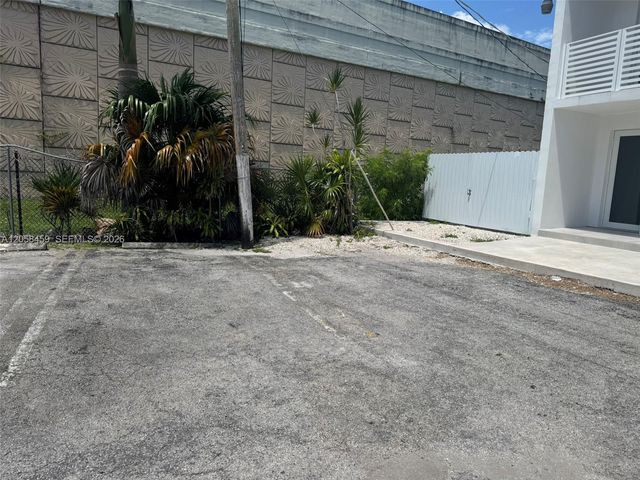 3315 NW 13th Terrace 3315, Miami, FL 33125