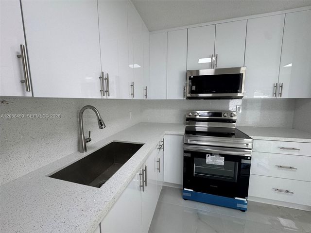 3315 NW 13th Terrace 3315, Miami, FL 33125