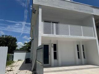 3315 NW 13th Terrace 3315, Miami, FL 33125