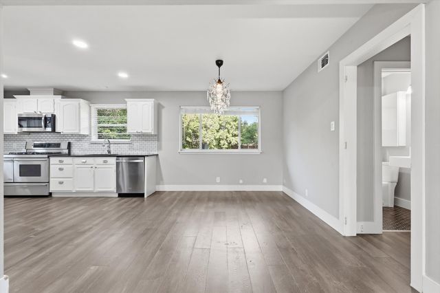 6611 Highgate Lane, Dallas, TX 75214