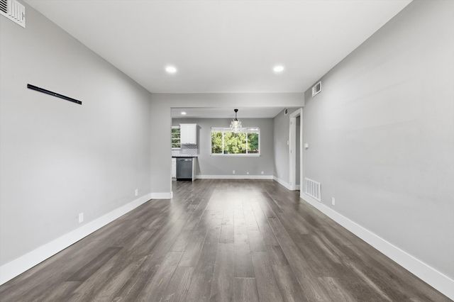 6611 Highgate Lane, Dallas, TX 75214