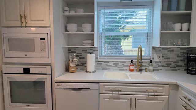 3440 CHAPEL DRIVE, Sarasota, FL 34234