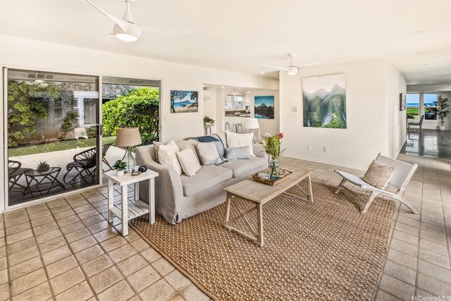 141 Kailuana Loop, Kailua, HI 96734