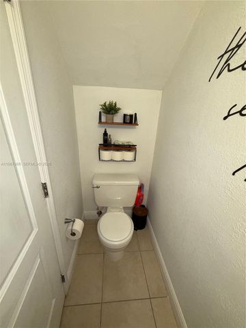 18017 NW 68th Ave A-101, Hialeah, FL 33015