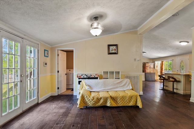 2354 Wayne Rd, Bon Aqua, TN 37025