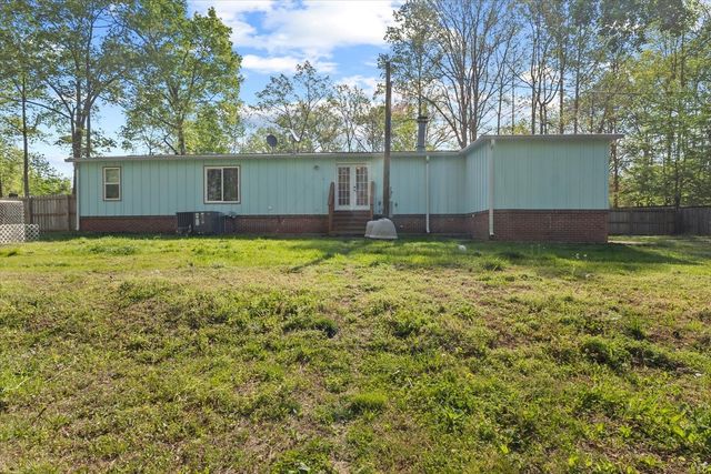 2354 Wayne Rd, Bon Aqua, TN 37025