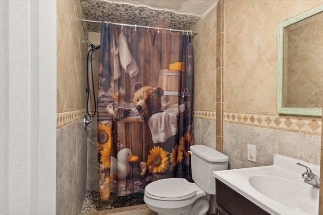 2354 Wayne Rd, Bon Aqua, TN 37025