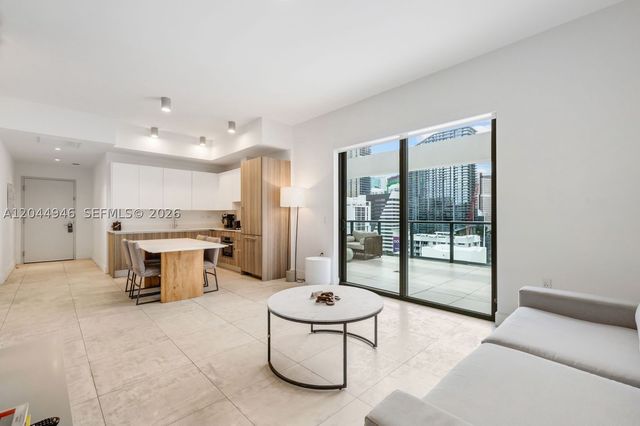 239 SW 9th St 1801, Miami, FL 33130