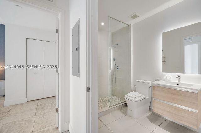 239 SW 9th St 1801, Miami, FL 33130