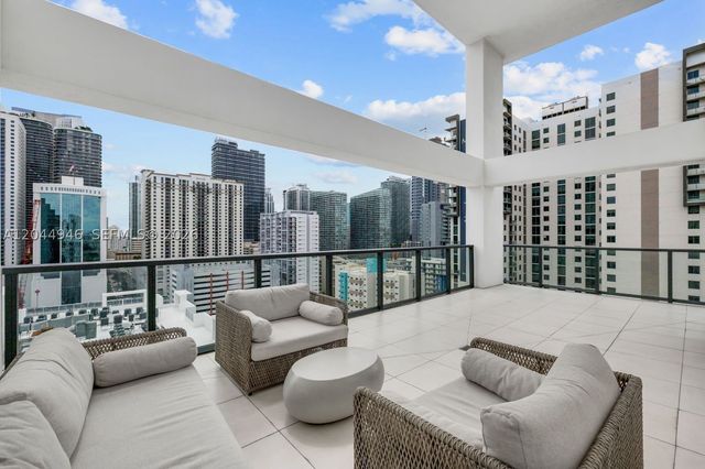 239 SW 9th St 1801, Miami, FL 33130