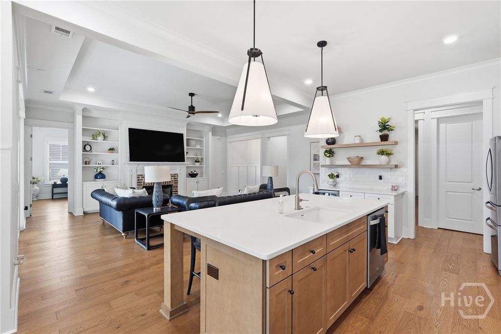 Image 10 of property listing at 202 Wood Haven Court, Pooler, GA 31322