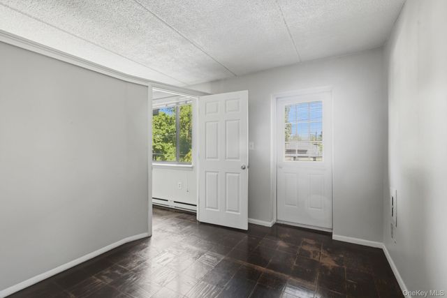 160 Academy Street 3P, Poughkeepsie, NY 12601