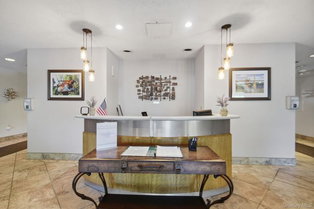 160 Academy Street 3P, Poughkeepsie, NY 12601
