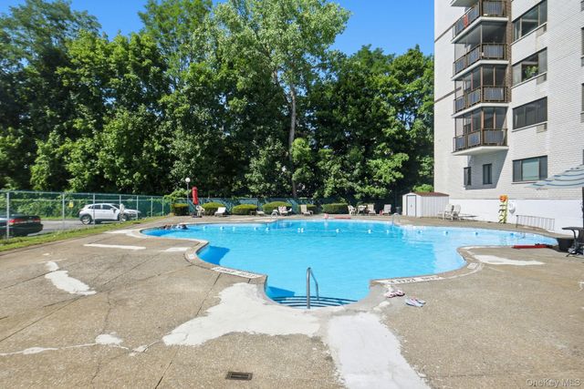 160 Academy Street 3P, Poughkeepsie, NY 12601