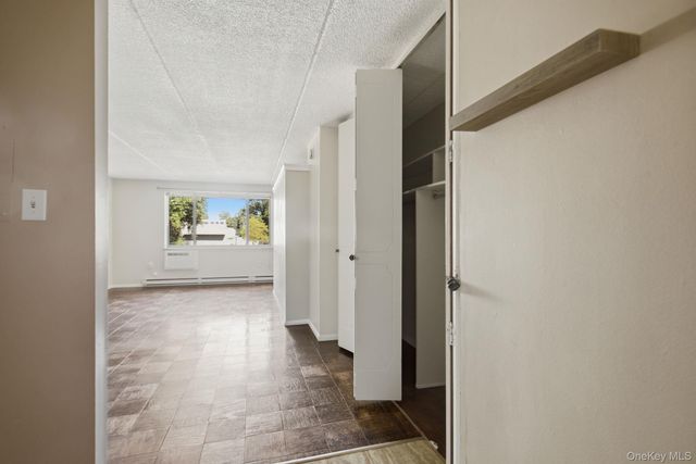 160 Academy Street 3P, Poughkeepsie, NY 12601
