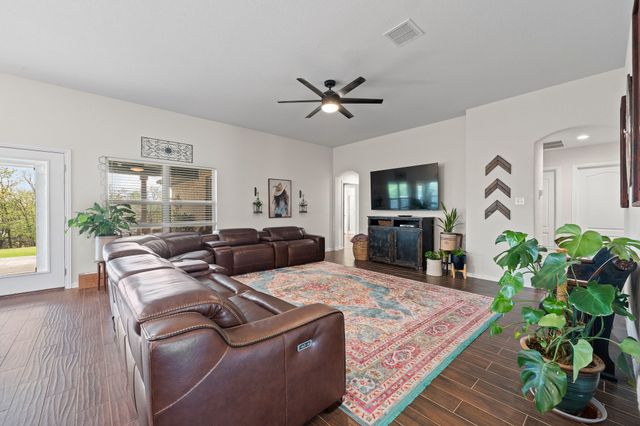 3117 Arbor View Drive, Burleson, TX 76028