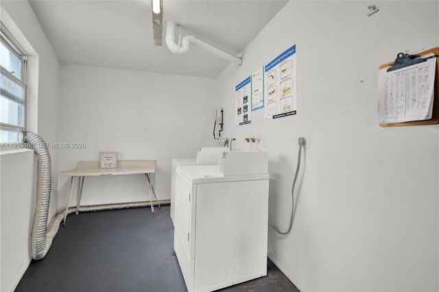 950 Hillcrest Dr 414, Hollywood, FL 33021