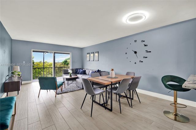 950 Hillcrest Dr 414, Hollywood, FL 33021