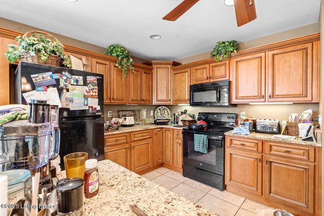 1483 Partridge Ct, Shelbyville, KY 40065