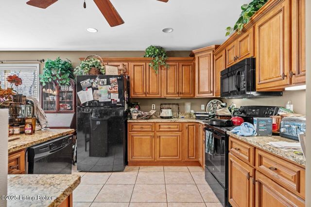 1483 Partridge Ct, Shelbyville, KY 40065