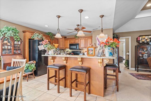 1483 Partridge Ct, Shelbyville, KY 40065