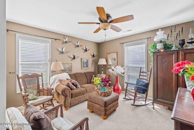 1483 Partridge Ct, Shelbyville, KY 40065