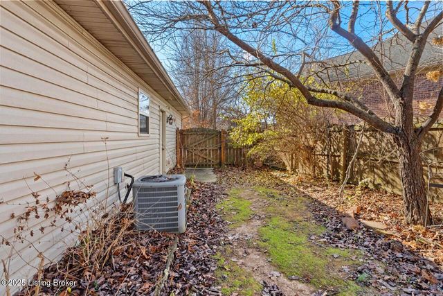 1483 Partridge Ct, Shelbyville, KY 40065