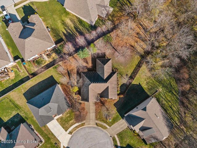 1483 Partridge Ct, Shelbyville, KY 40065