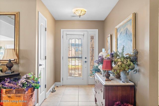 1483 Partridge Ct, Shelbyville, KY 40065