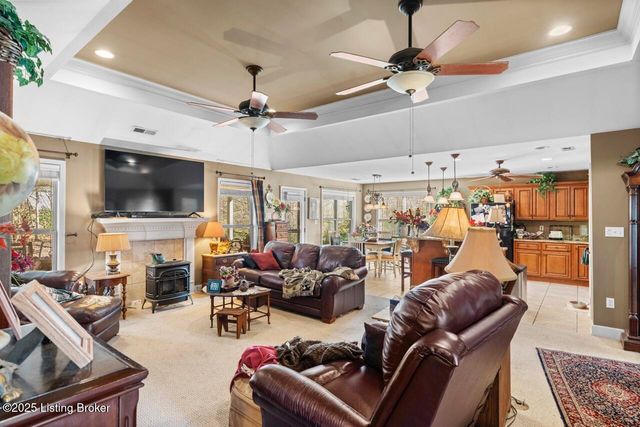 1483 Partridge Ct, Shelbyville, KY 40065