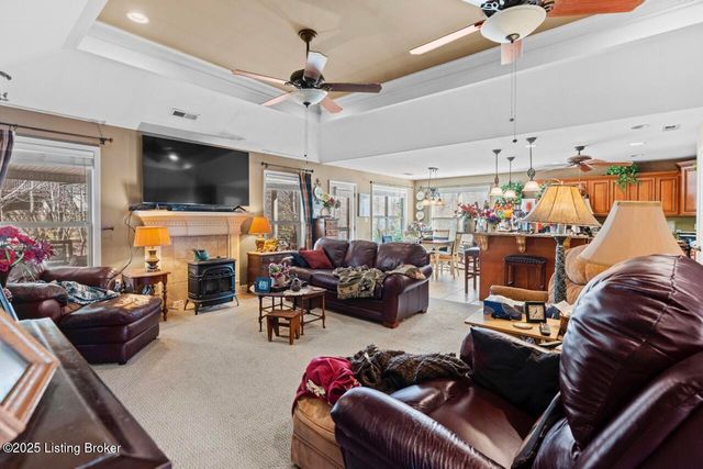 1483 Partridge Ct, Shelbyville, KY 40065