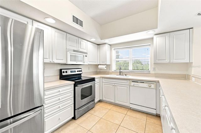 1200 COUNTRY CLUB DRIVE 4201, Largo, FL 33771
