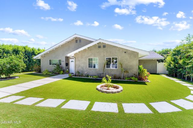 7222 Fallbrook Avenue, West Hills, CA 91307