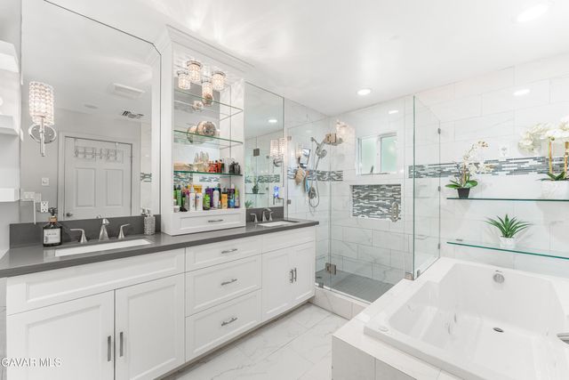 7222 Fallbrook Avenue, West Hills, CA 91307