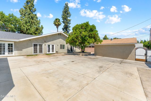 7222 Fallbrook Avenue, West Hills, CA 91307