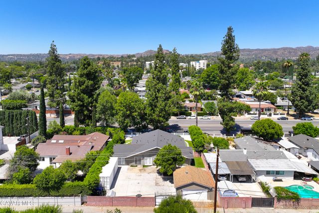 7222 Fallbrook Avenue, West Hills, CA 91307