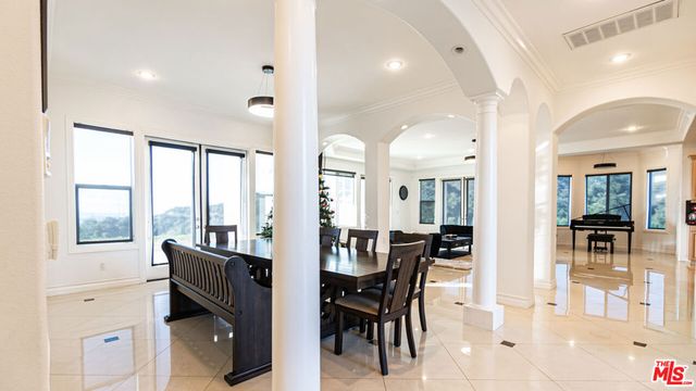 8321 Overview Court, Yucaipa, CA 92399